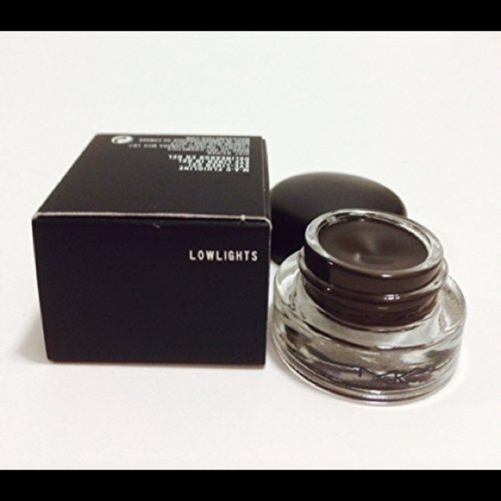 Mac lowlights prolongwear fluid line
